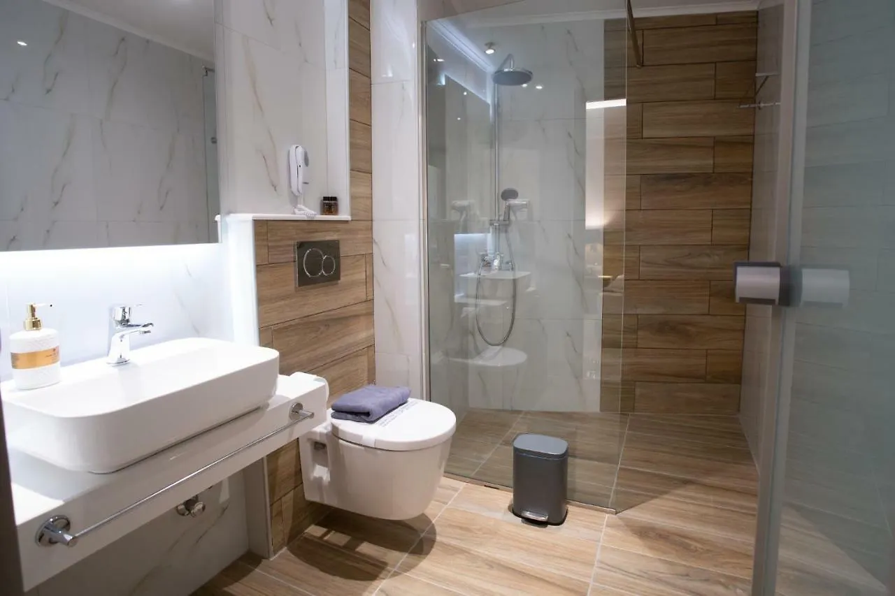Marvel Deluxe Rooms Heraklion  3*, Heraklion (Crete)